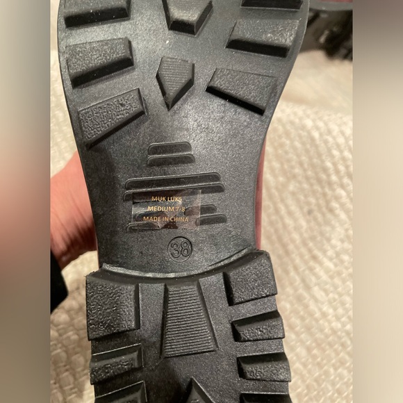 Muk Luk Burgundy Suede Boots, NWT - Picture 8 of 10